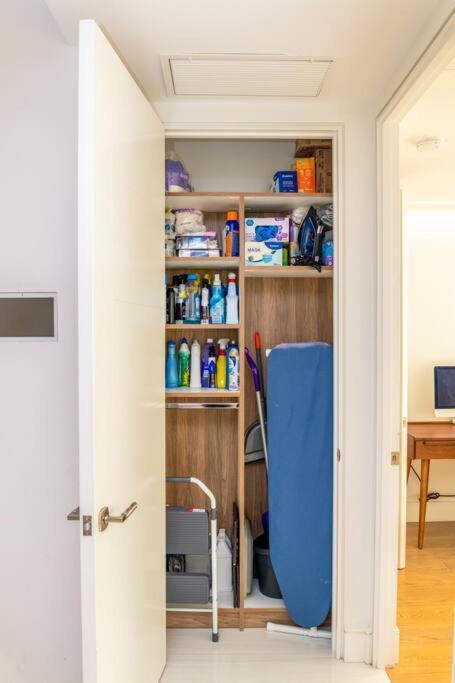 Luxurious Soho Apartment~ 2 Bedroom 2 Bathroom Apartment
